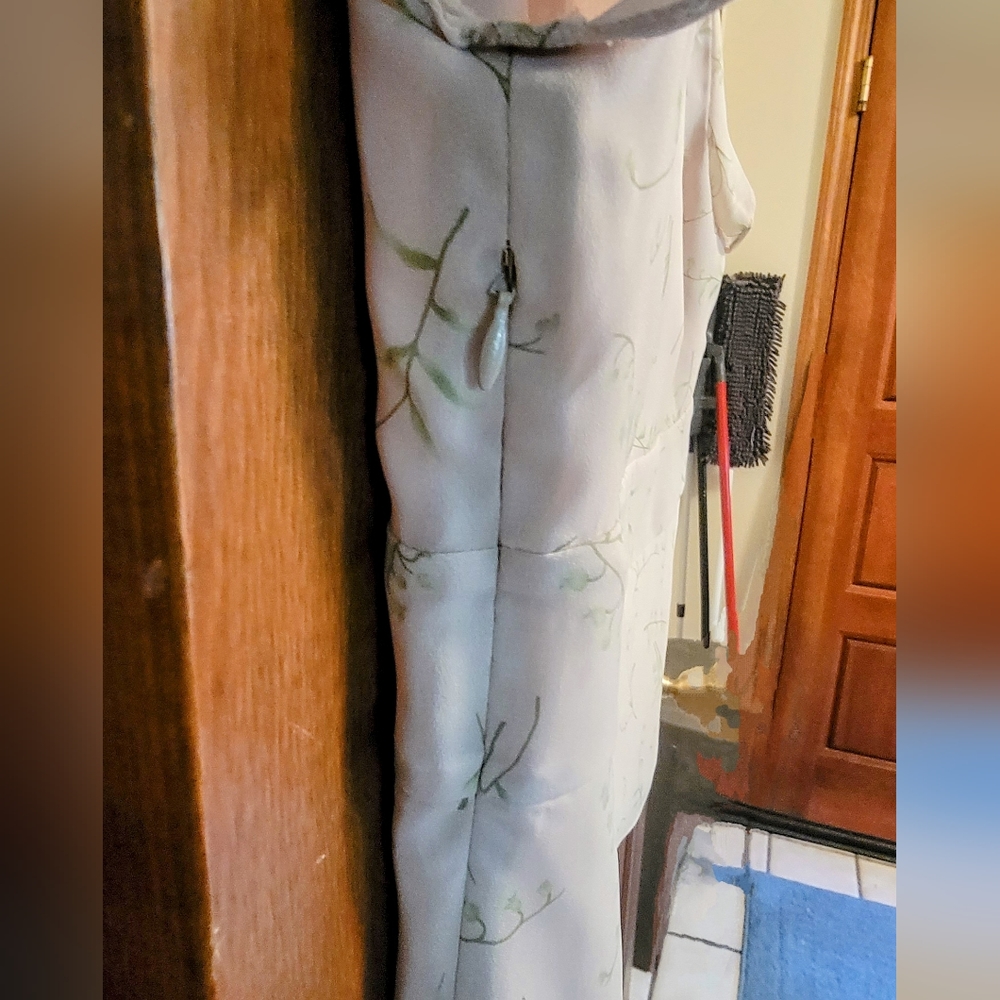 Ann Taylor chiffon blouse - Picture 8 of 9